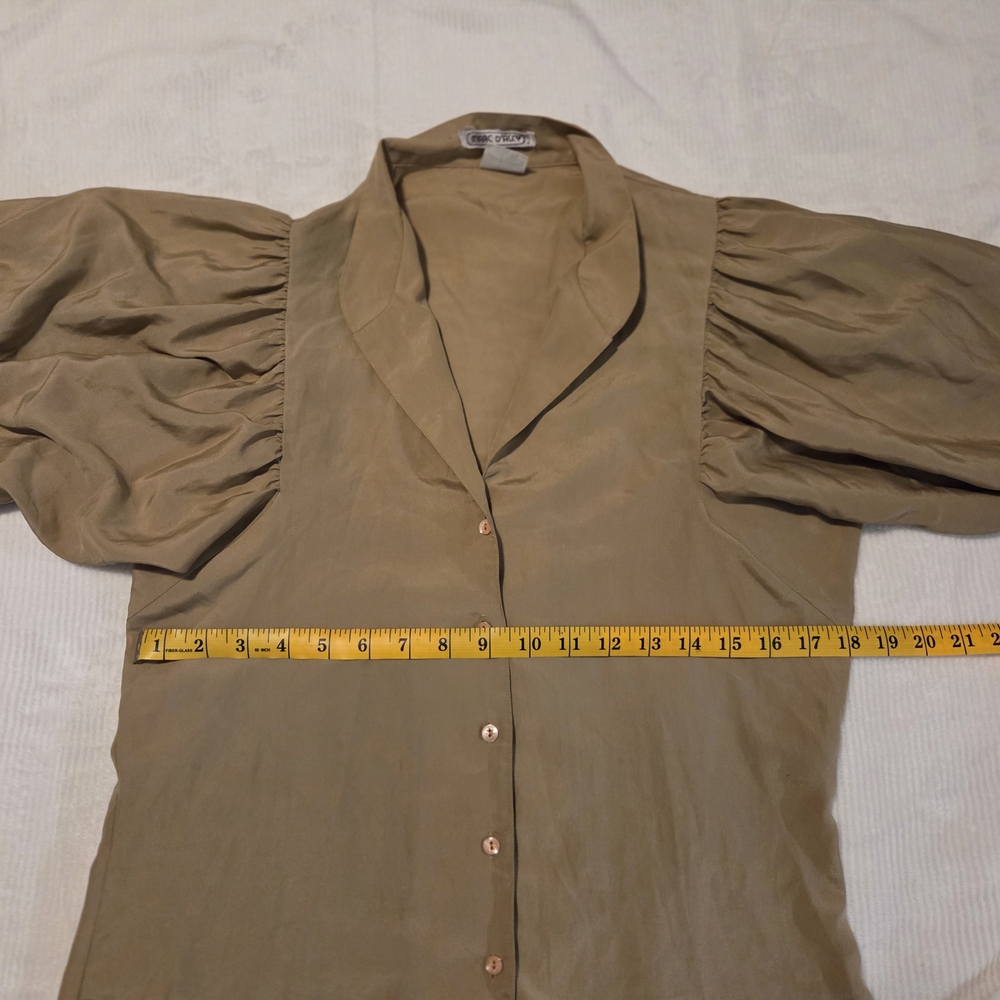 Vintage Tan Button-Down Blouse - Picture 4 of 5